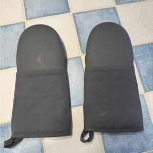 Gray Oven Mitts